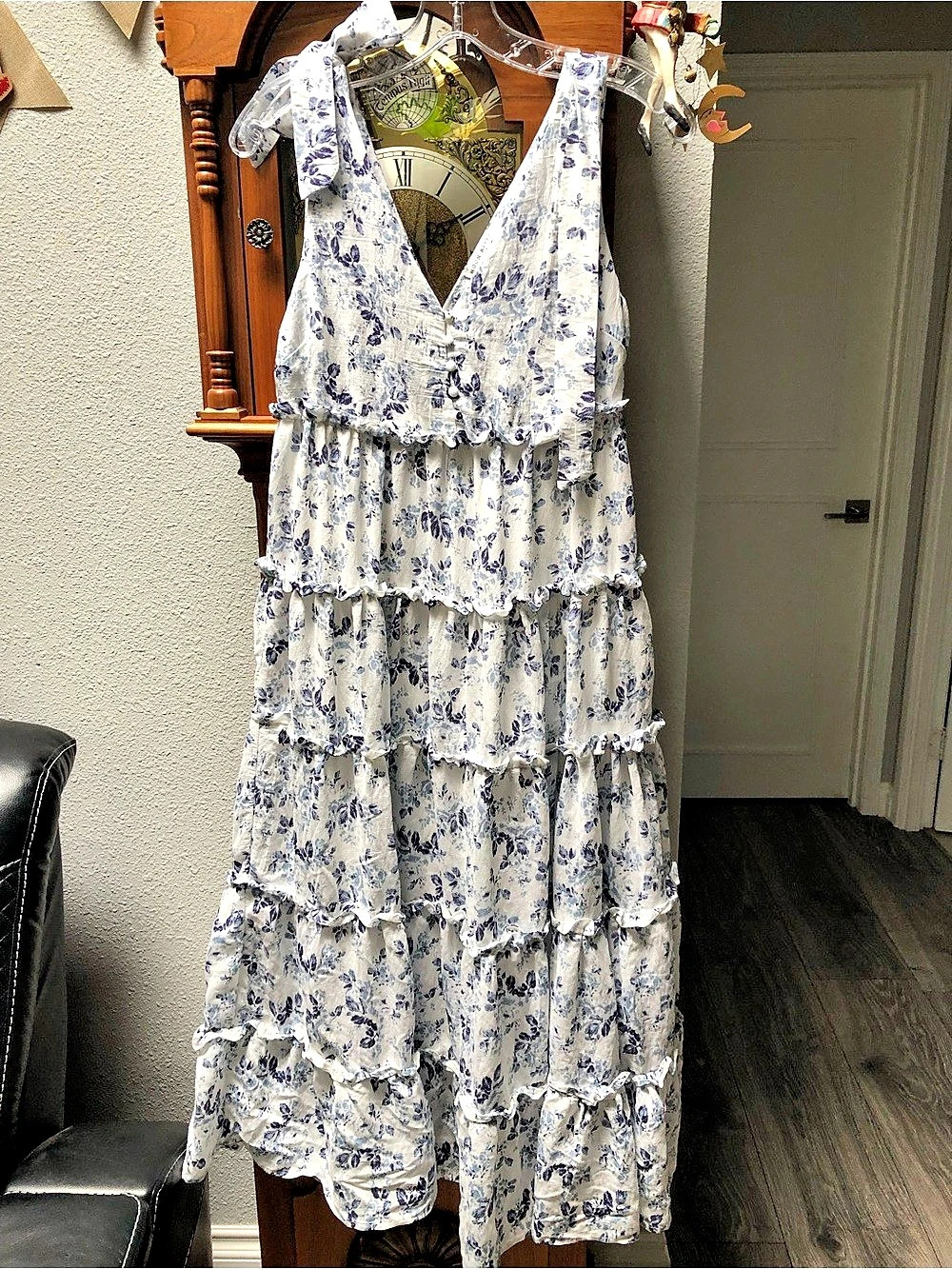 Moon River Tiered Floral Maxi Dress White & Blue